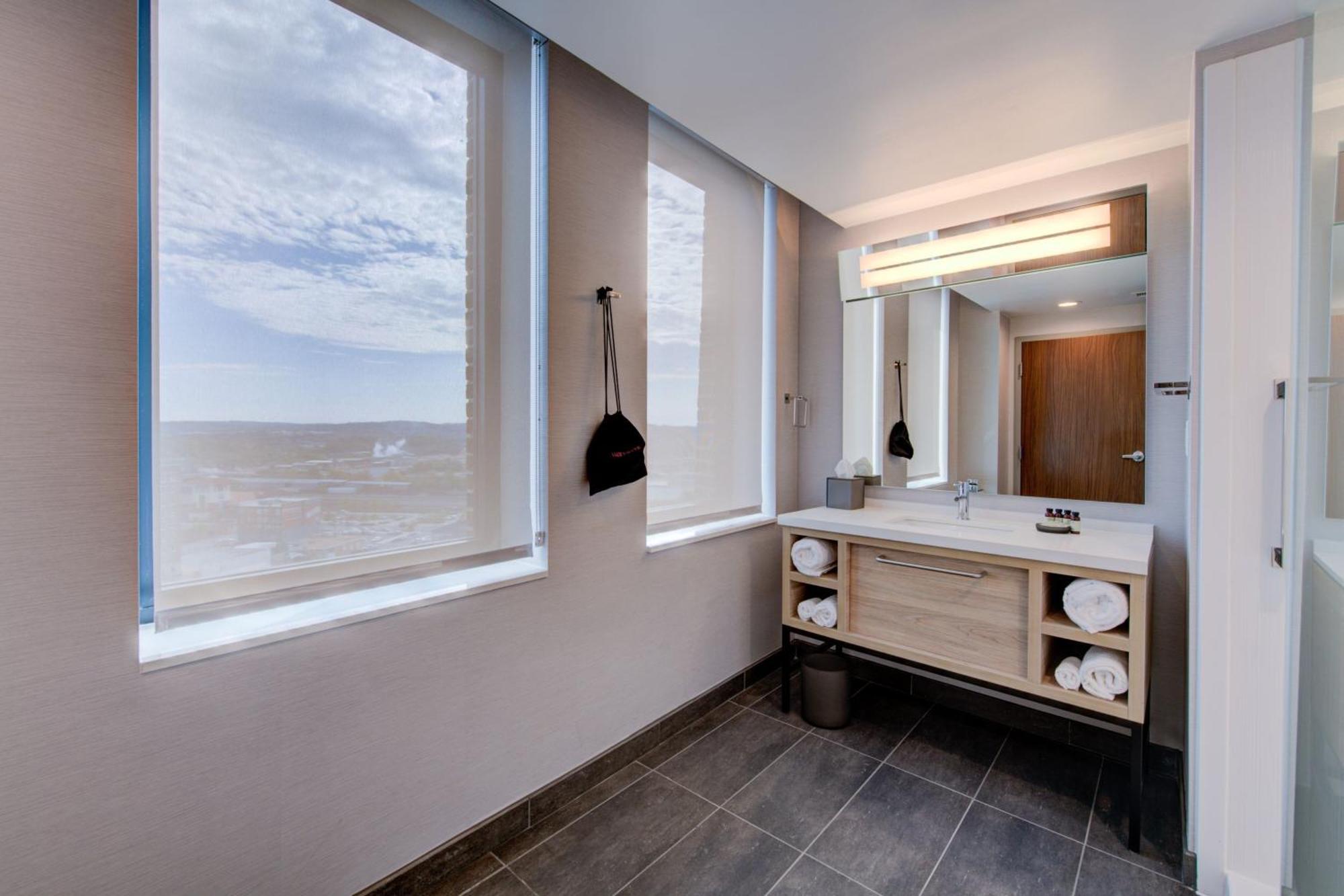 The Threefoot Hotel, Meridian, A Tribute Portfolio Hotel ภายนอก รูปภาพ